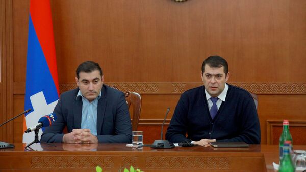 В здании Правительства состоялась встреча группы врачей, прибывших в НКР по приглашению министра здравоохранения (23 января 2021). Степанакерт - Sputnik Армения