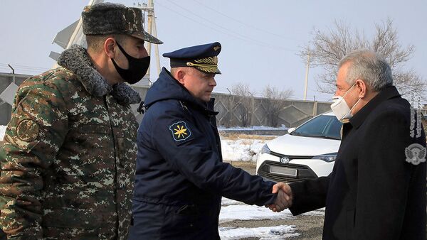 Министр обороны Вагаршак Арутюнян в сопровождении с руководством ПВО ВС России посетил воинскую часть (26 января 2021). Армения - Sputnik Արմենիա