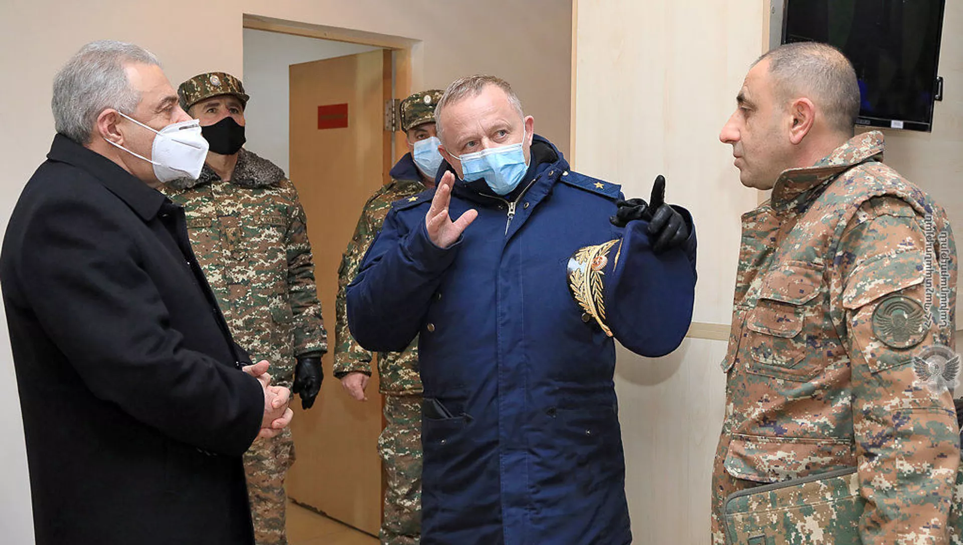 Министр обороны Вагаршак Арутюнян в сопровождении с руководством ПВО ВС России посетил воинскую часть (26 января 2021). Армения