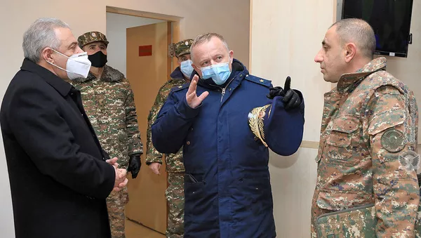 Министр обороны Вагаршак Арутюнян в сопровождении с руководством ПВО ВС России посетил воинскую часть (26 января 2021). Армения