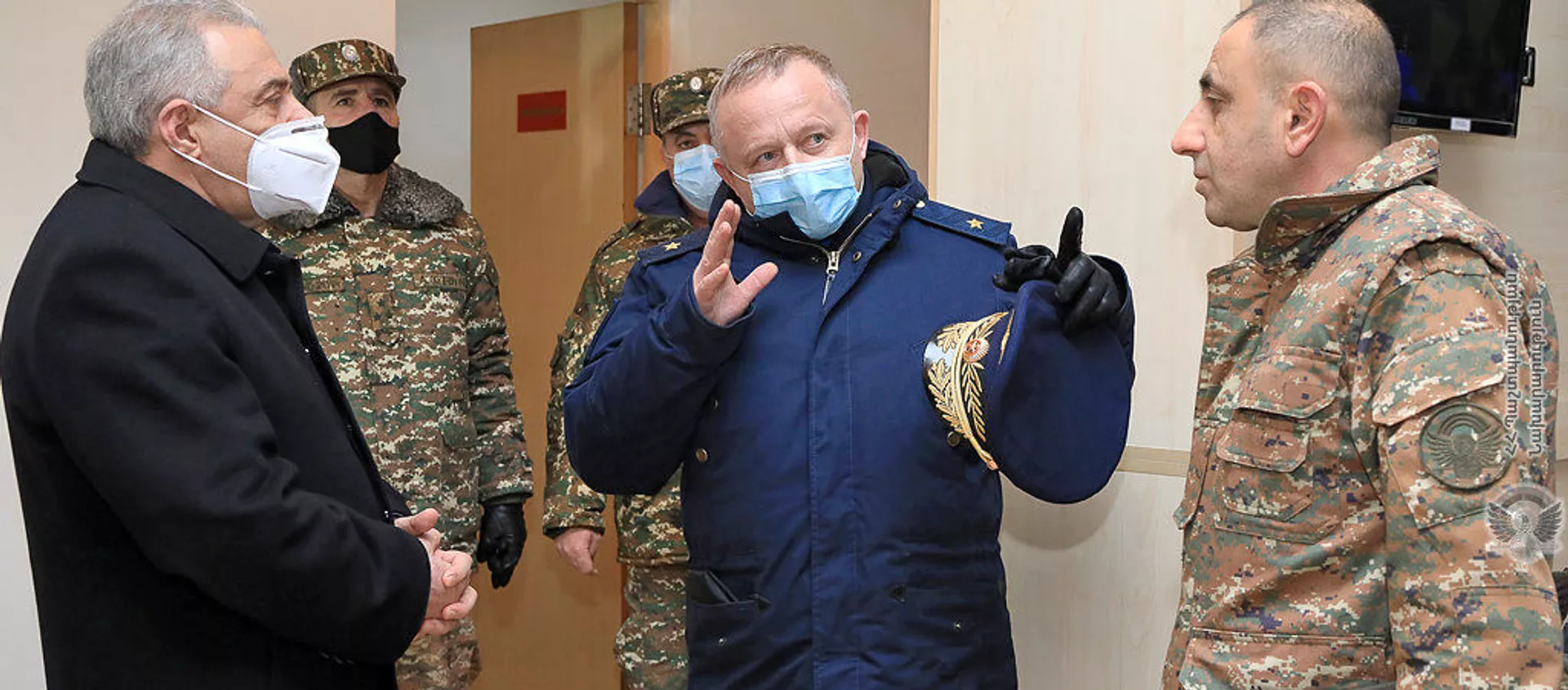Министр обороны Вагаршак Арутюнян в сопровождении с руководством ПВО ВС России посетил воинскую часть (26 января 2021). Армения - Sputnik Армения, 1920, 26.01.2021