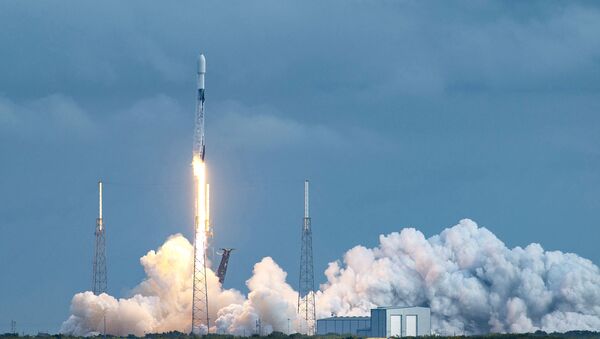 SpaceX запустила ракету с рекордным количеством спутников - Sputnik Армения