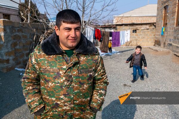 Буду праздновать так же, как и раньше – армянский майор не считает себя побежденным - Sputnik Армения