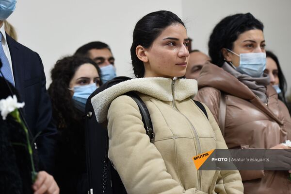 Спасая жизни на войне: в Ереванском медуниверситете чтят память героев в белых халатах - Sputnik Армения