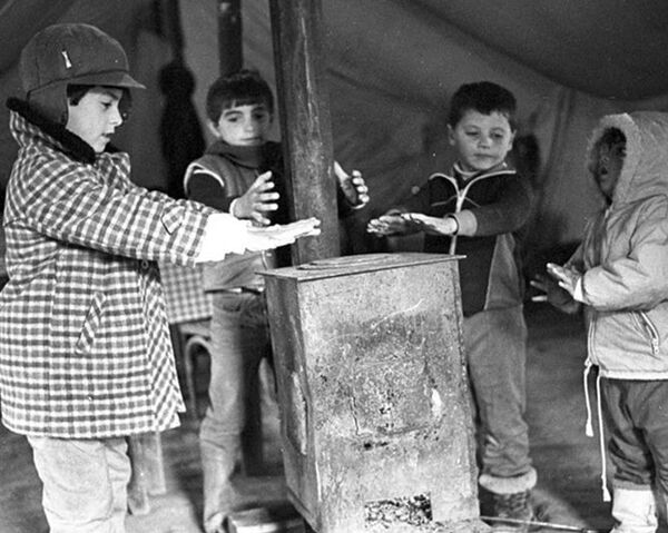 Азербайджанский танковый аккумулятор от Сержа Саргсяна, или О чем не надо забывать армянам - Sputnik Армения