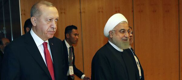 Президент Турции Реджеп Тайип Эрдоган с президентом Ирана Хасаном Рухани после встречи саммите в Куала-Лумпуре (19 декабря 2019). Малайзия - Sputnik Արմենիա
