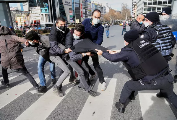 Протестующие и полиция в Анкаре, Турция Протестующие и полиция в Анкаре, Турция - Sputnik Армения