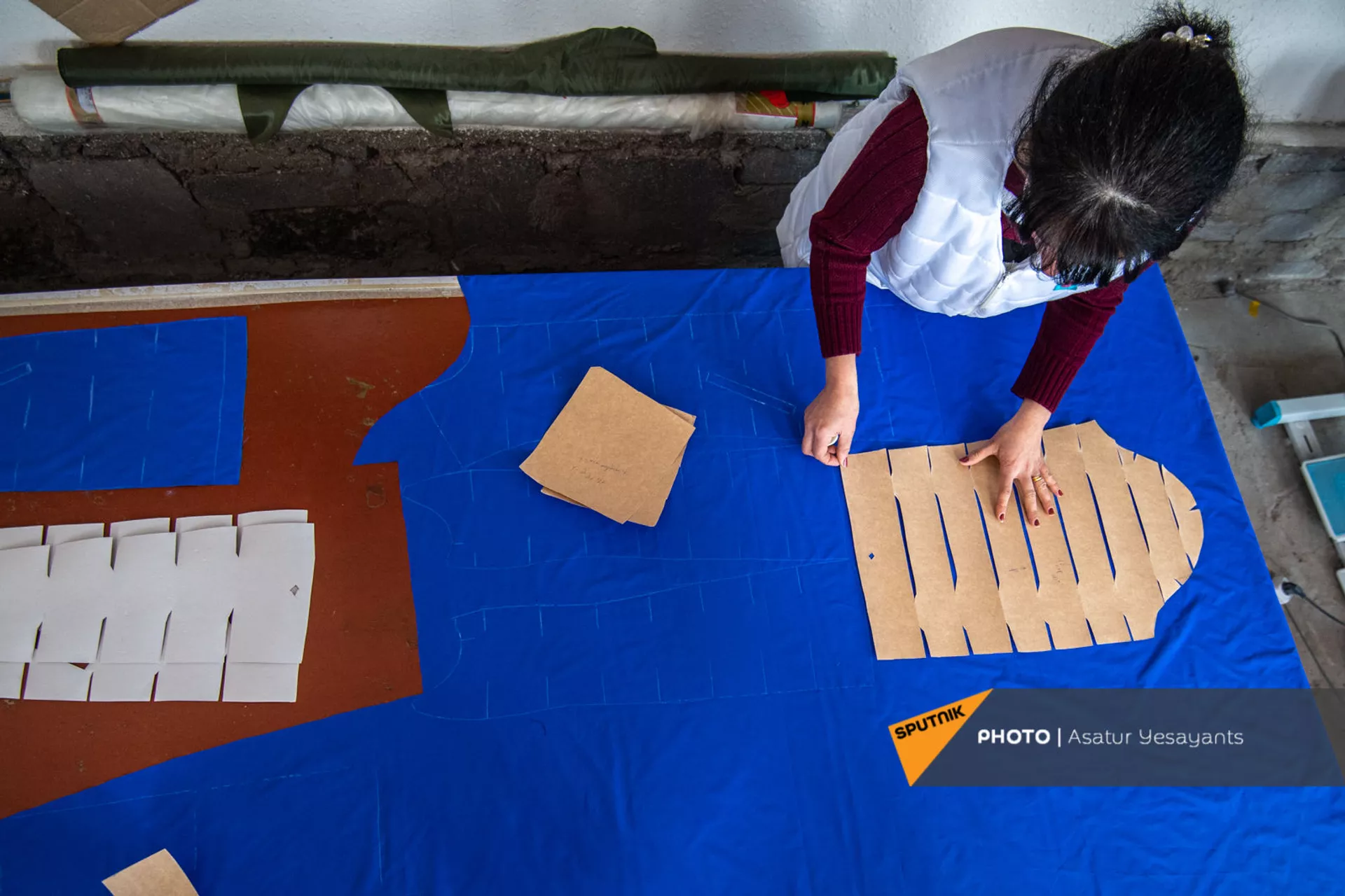 Рыжеволосые дети, коронавирус и война: как в Армении появились куртки Made in Kurtan Рыжеволосые дети, коронавирус и война: как в Армении появились куртки Made in Kurtan - Sputnik Армения, 1920, 05.02.2021
