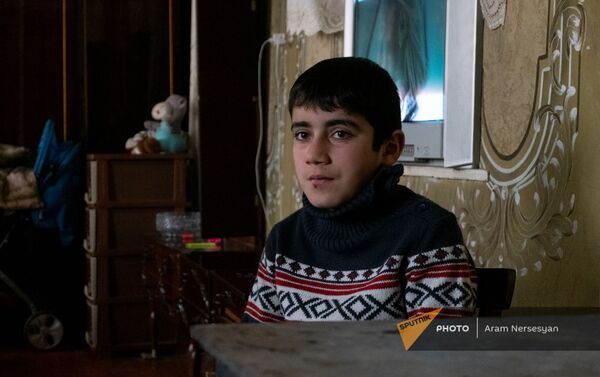 Младший сын семейства, Арман Геворкян (4 февраля 2021)․ Гехакерт - Sputnik Армения