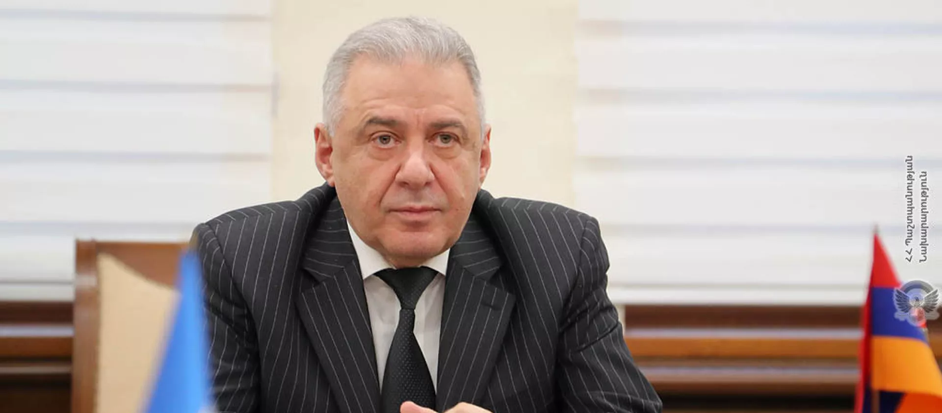 Министр обороны Вагаршак Арутюнян принял Чрезвычайного и Полномочного Посла Франции в РА Джонатана Лакота (5 февраля 2021). Еревaн - Sputnik Армения, 1920, 24.04.2021