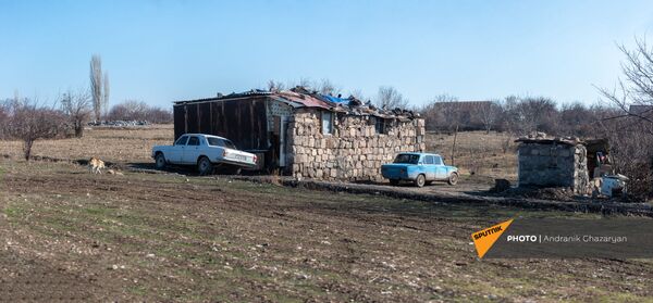 Նոր Խարբերդ գյուղում սպանված երկու տարեկան երեխայի տունը - Sputnik Արմենիա