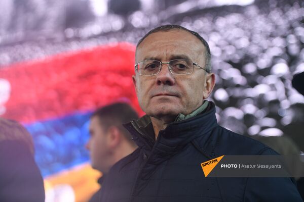 Сейран Оганян на митинге оппозиции (20 февраля 2021). Еревaн - Sputnik Армения