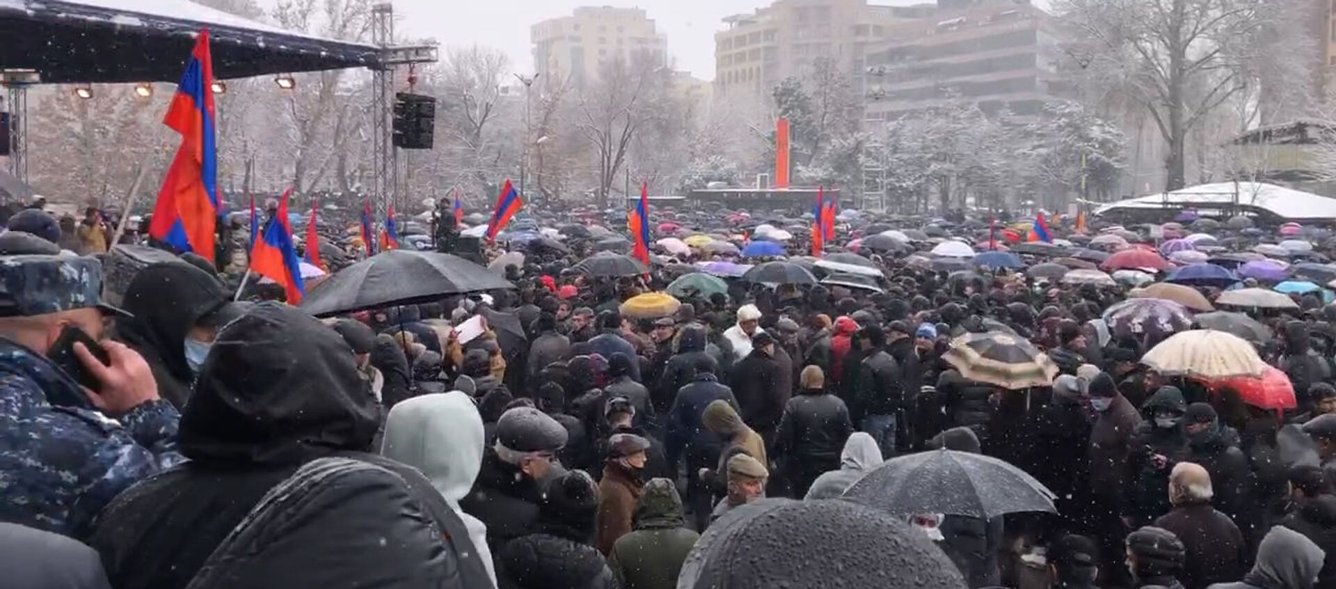 Как проходили митинг и шествие оппозиции в центре Еревана - Sputnik Армения, 1920, 20.02.2021