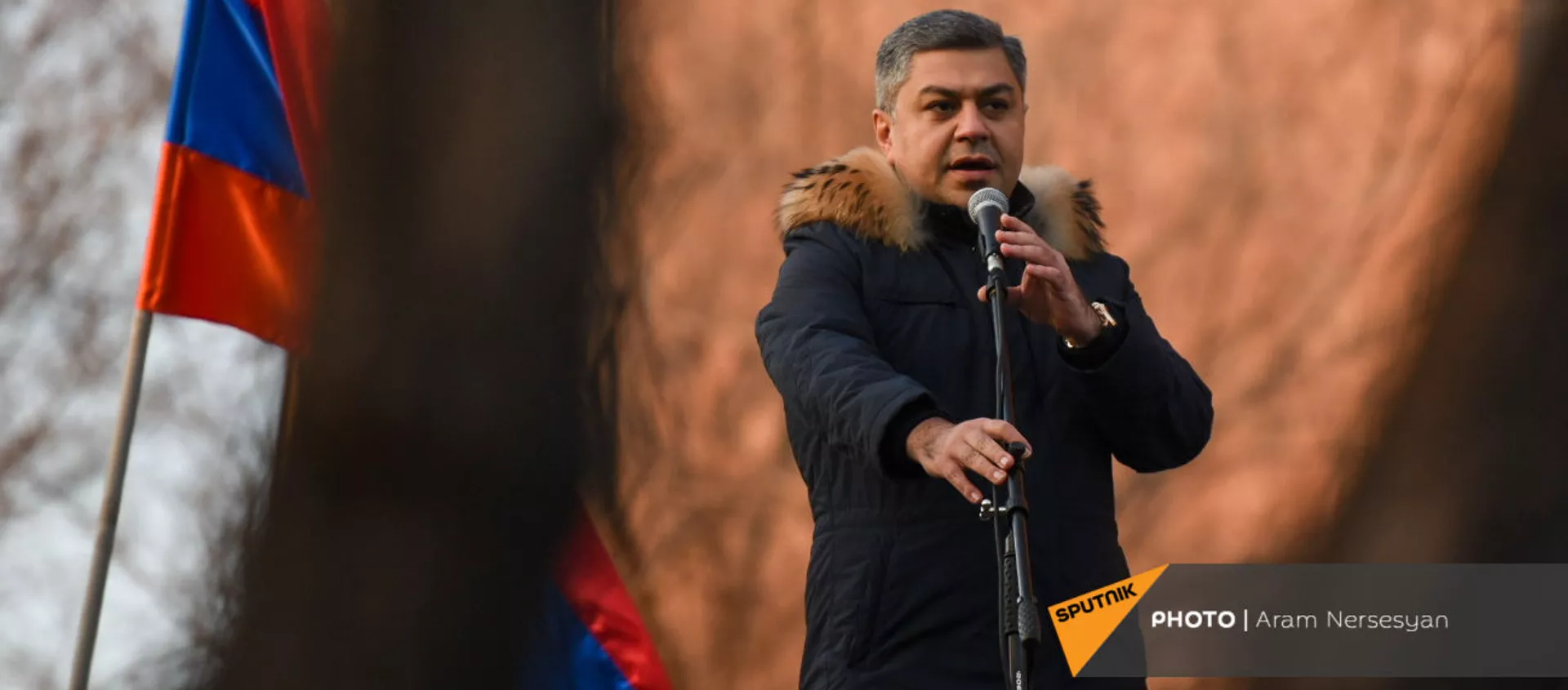 Речь Артура Ванецяна во время митинга оппозиции на проспекте Баграмяна (26 февраля 2021). Еревaн - Sputnik Армения, 1920, 26.02.2021