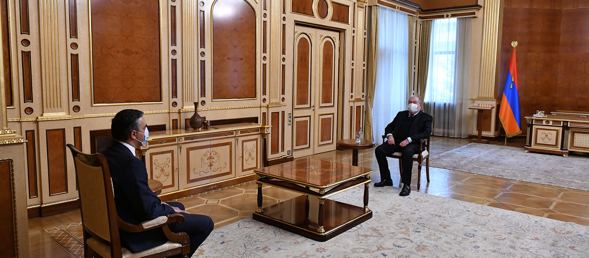 Президент Армен Саркисян встретился с омбудсменом Арманом Татояном (27 февраля 2021). Еревaн - Sputnik Արմենիա, 1920, 27.02.2021
