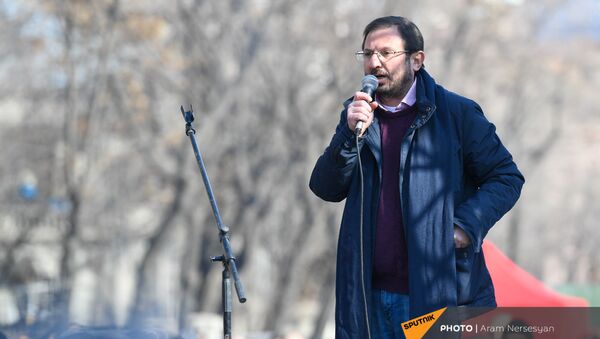 Речь Гегама Манукяна во время митинга оппозиции на проспекте Баграмяна (27 февраля 2021). Еревaн - Sputnik Արմենիա