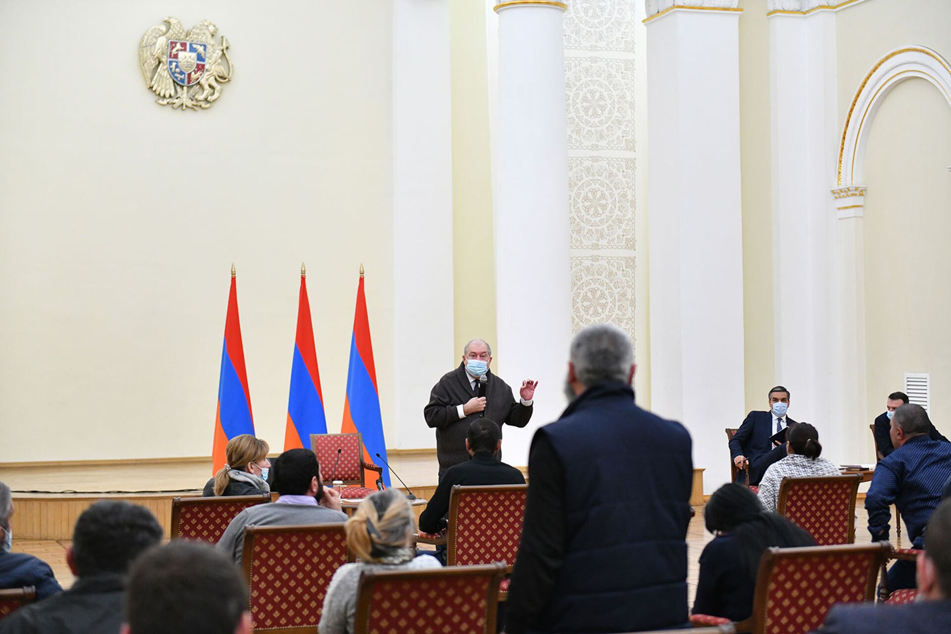 Азербайджан не должен делать пленных предметом сделки –  президент Армении - Sputnik Армения, 1920, 27.02.2021