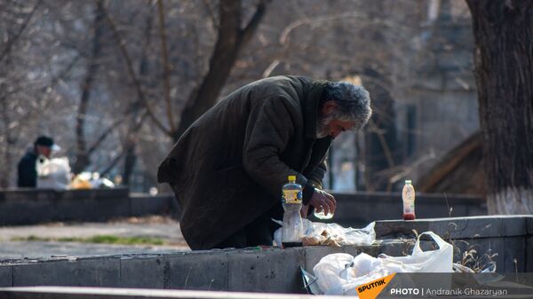 Бедность в Армении: экс-министр поясняет, как можно изменить ситуацию за 5 лет 