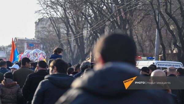 Акция протеста на проспекте Баграмяна (6 марта 2021). Ереван - Sputnik Армения