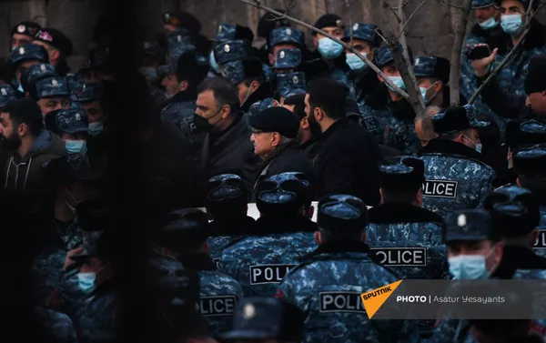 Вазген Манукян на митинге оппозиции (9 марта 2021). Еревaн Вазген Манукян на митинге оппозиции (9 марта 2021). Еревaн - Sputnik Армения