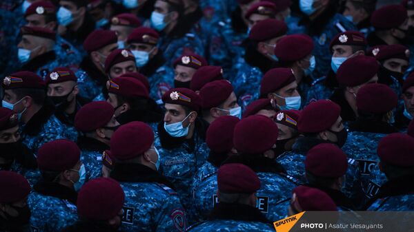 Полиция на митинге оппозиции (9 марта 2021). Еревaн - Sputnik Армения