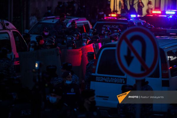 Полиция на митинге оппозиции (9 марта 2021). Еревaн  - Sputnik Армения