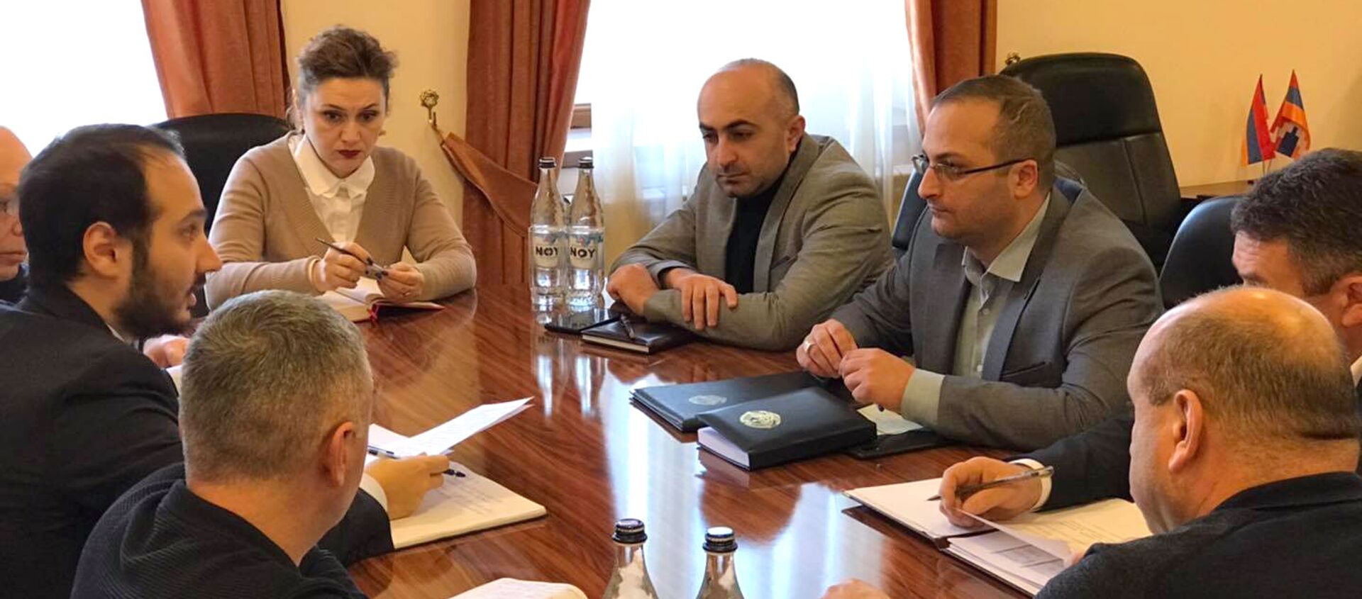 Делегация во главе с заместителем министра экономики РА Авагом Аванесяном провела ряд встреч в Карабахе - Sputnik Արմենիա, 1920, 15.03.2021
