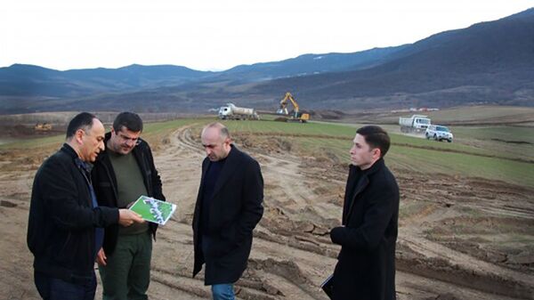 Президент Карабаха Араик Арутюнян посетил общины Дахрав, Астхашен и Патара Аскеранского района (18 марта 2021).  - Sputnik Արմենիա