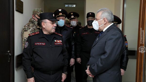 Министр обороны Вагаршак Арутюнян посетил военную полицию МО РА (23 марта 2021). Еревaн - Sputnik Армения