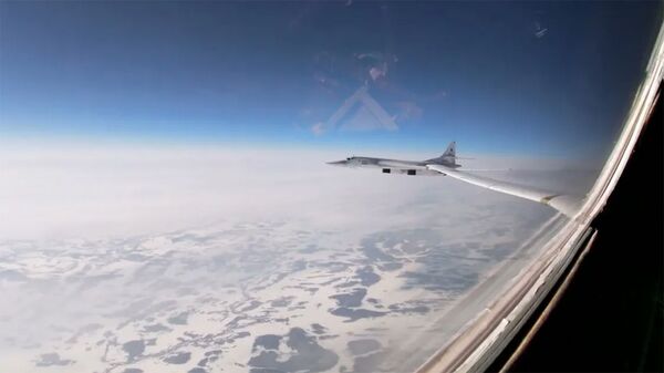 Полеты стратегических ракетоносцев Ту-160 в сопровождении истребителей МиГ-31 - Sputnik Արմենիա
