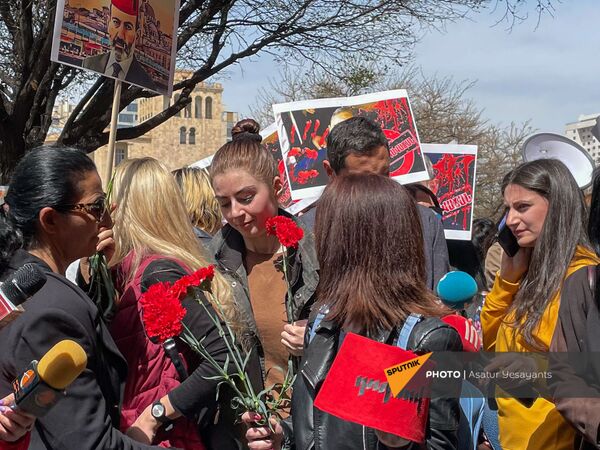 Акция протеста женщин-участниц движения ВЕТО, требующих отставки премьер-министра Пашиняна (7 апреля 2021). Еревaн - Sputnik Армения