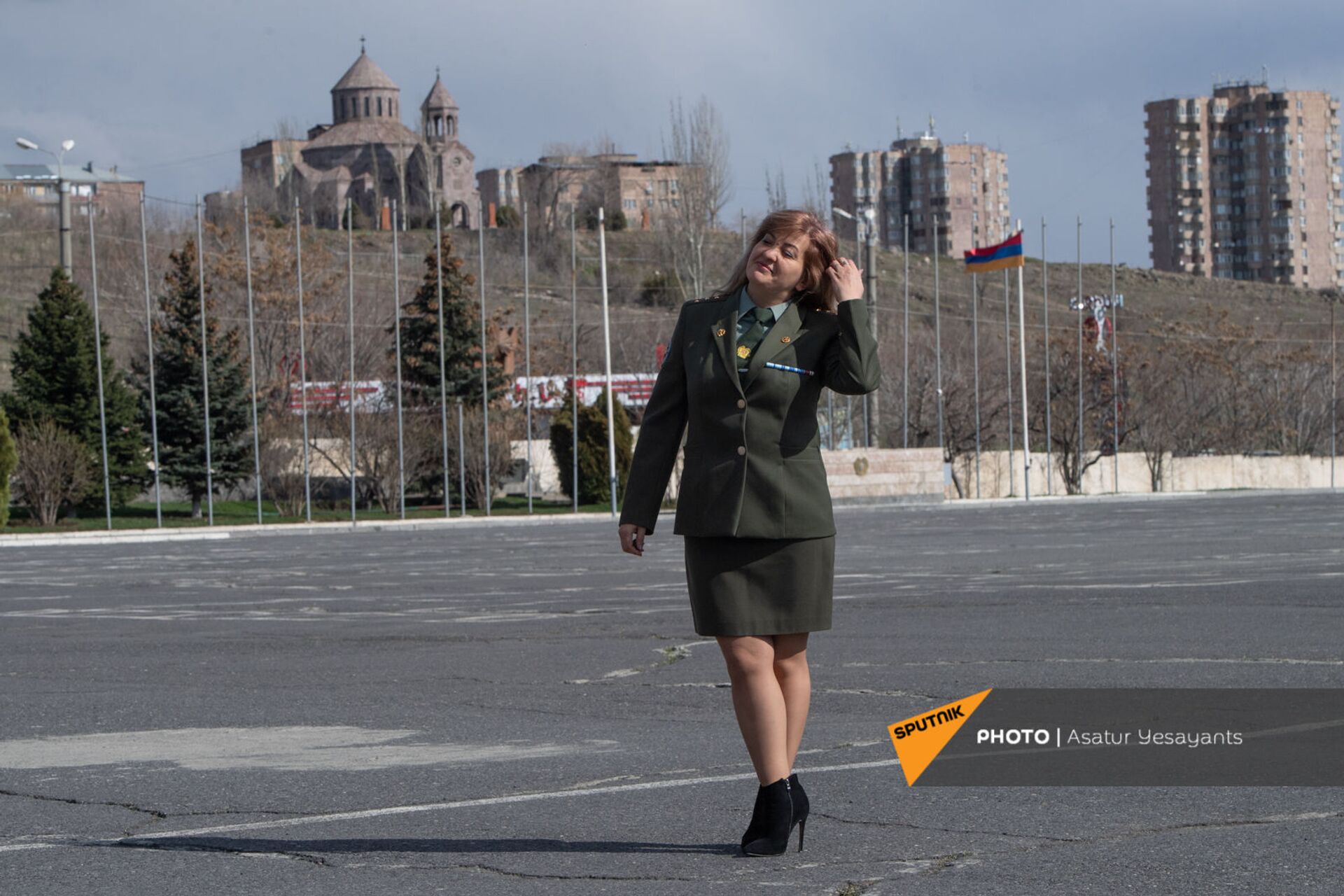 Пулемет в сумочке поместится: как выглядят женские лица главного военного вуза Армении - Sputnik Армения, 1920, 07.04.2021