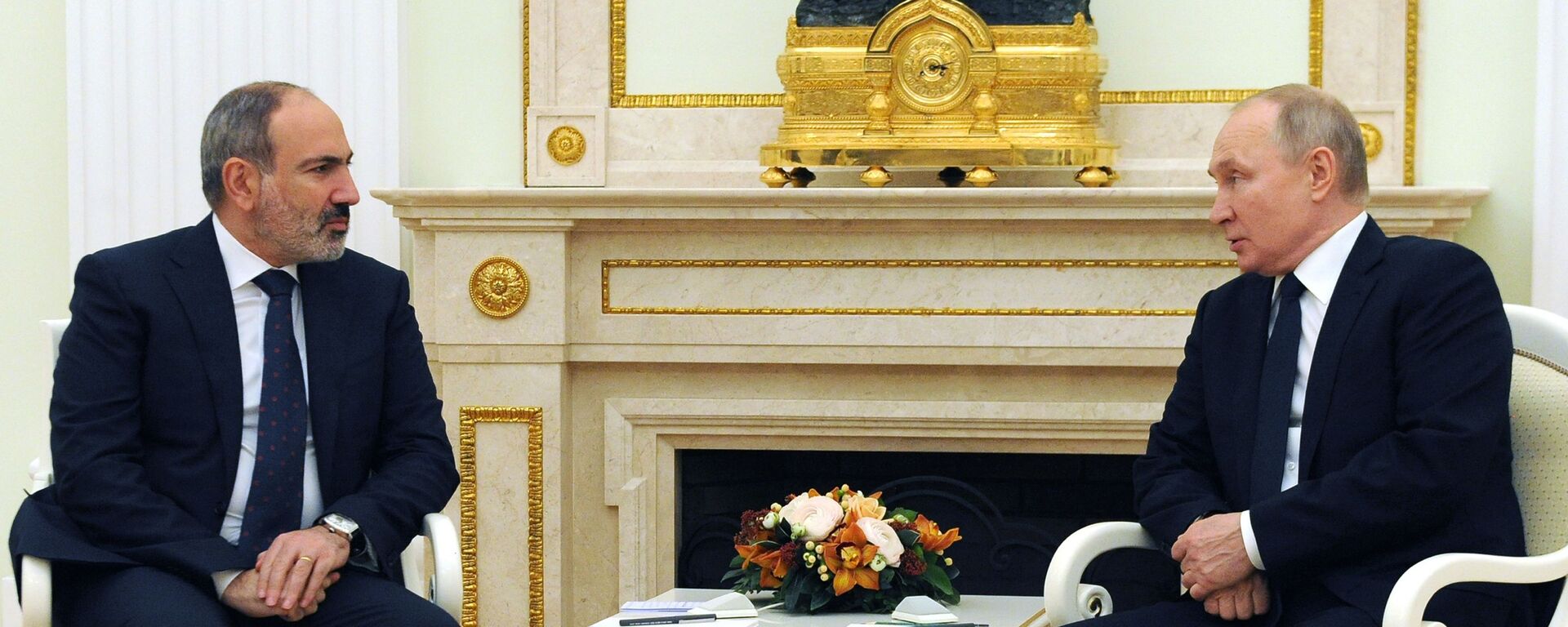  Премьер-министр Армении Никол Пашинян на встрече с президентом России Владимиром Путиным (7 апреля 2021). Москва - Sputnik Արմենիա, 1920, 08.10.2021