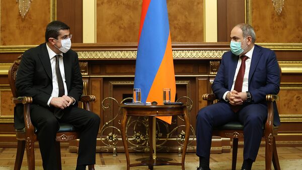 Встреча премьер-министра Никола Пашиняна с президентом Карабаха Араиком Арутюняном (8 апреля 2021). Еревaн - Sputnik Армения
