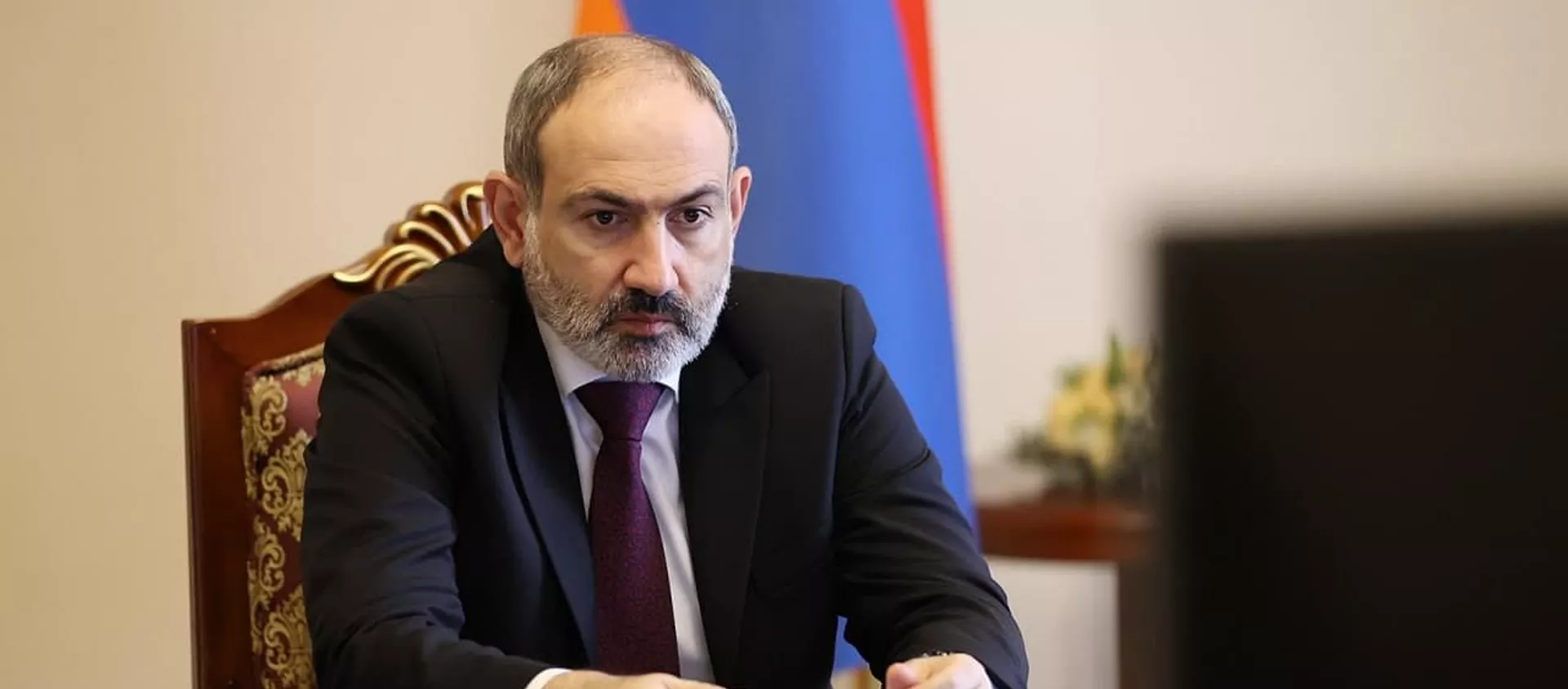 Премьер-министр Никол Пашинян провел видеозвонок с президентом Европейского банка реконструкции и развития Одилом Рино-Бассо (9 апреля 2021). Еревaн - Sputnik Армения, 1920, 26.05.2021