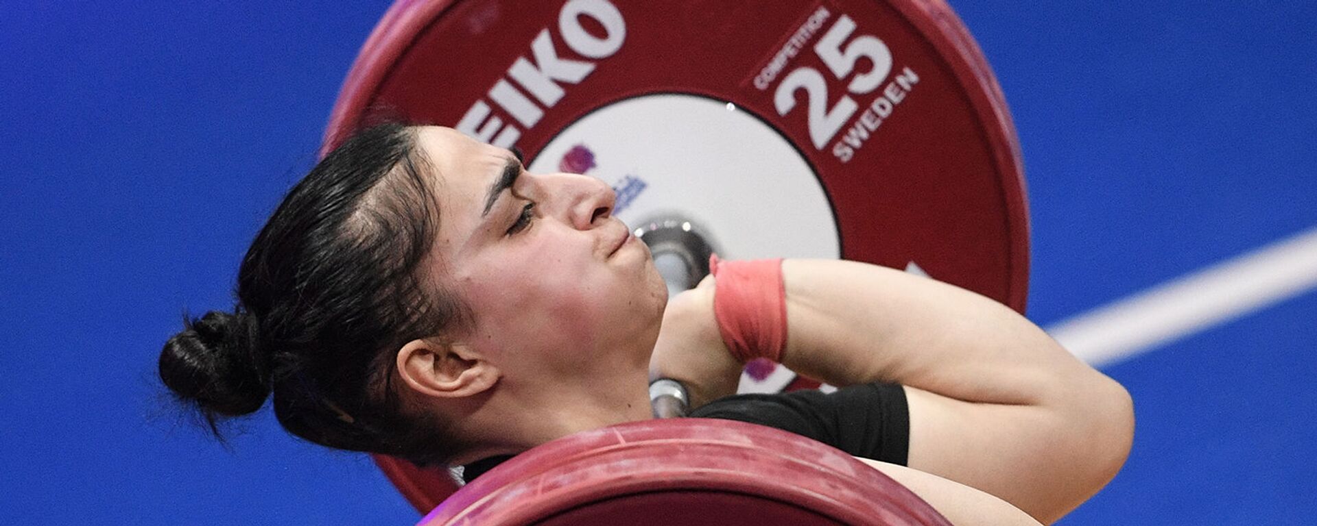 Лиана Гюрджян выступает на чемпионате Европы по тяжелой атлетике в весовой категории до 81 кг среди женщин (9 апреля 2021). Москвa - Sputnik Արմենիա, 1920, 29.05.2021