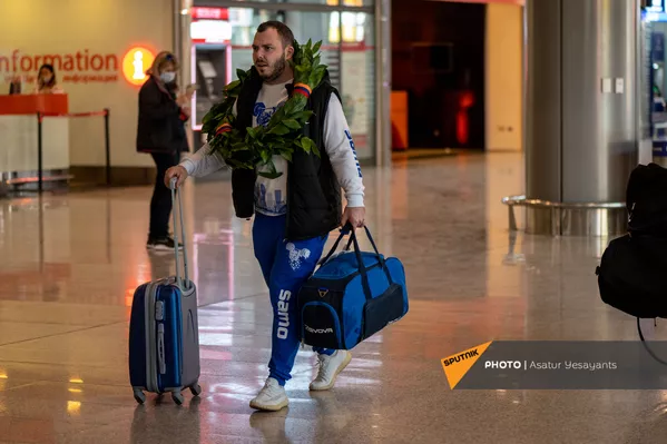 Бронзовый призер Чемпионата Европы 2021 по тяжелой атлетике Акоп Мкртчян Бронзовый призер Чемпионата Европы 2021 по тяжелой атлетике Акоп Мкртчян - Sputnik Армения