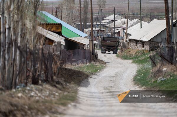 Дорога в селе Гегамасар - Sputnik Армения