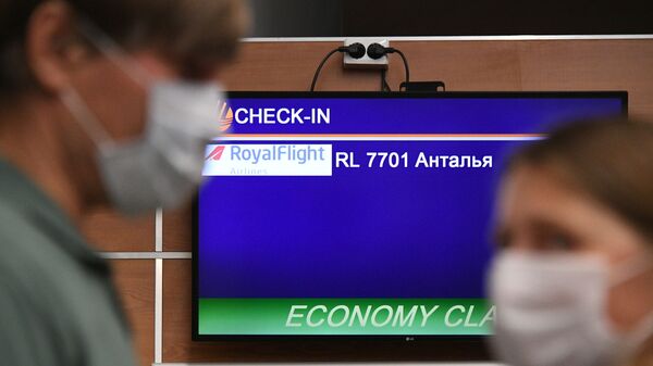 Электронное табло в международном аэропорту Шереметьево в Москве - Sputnik Армения