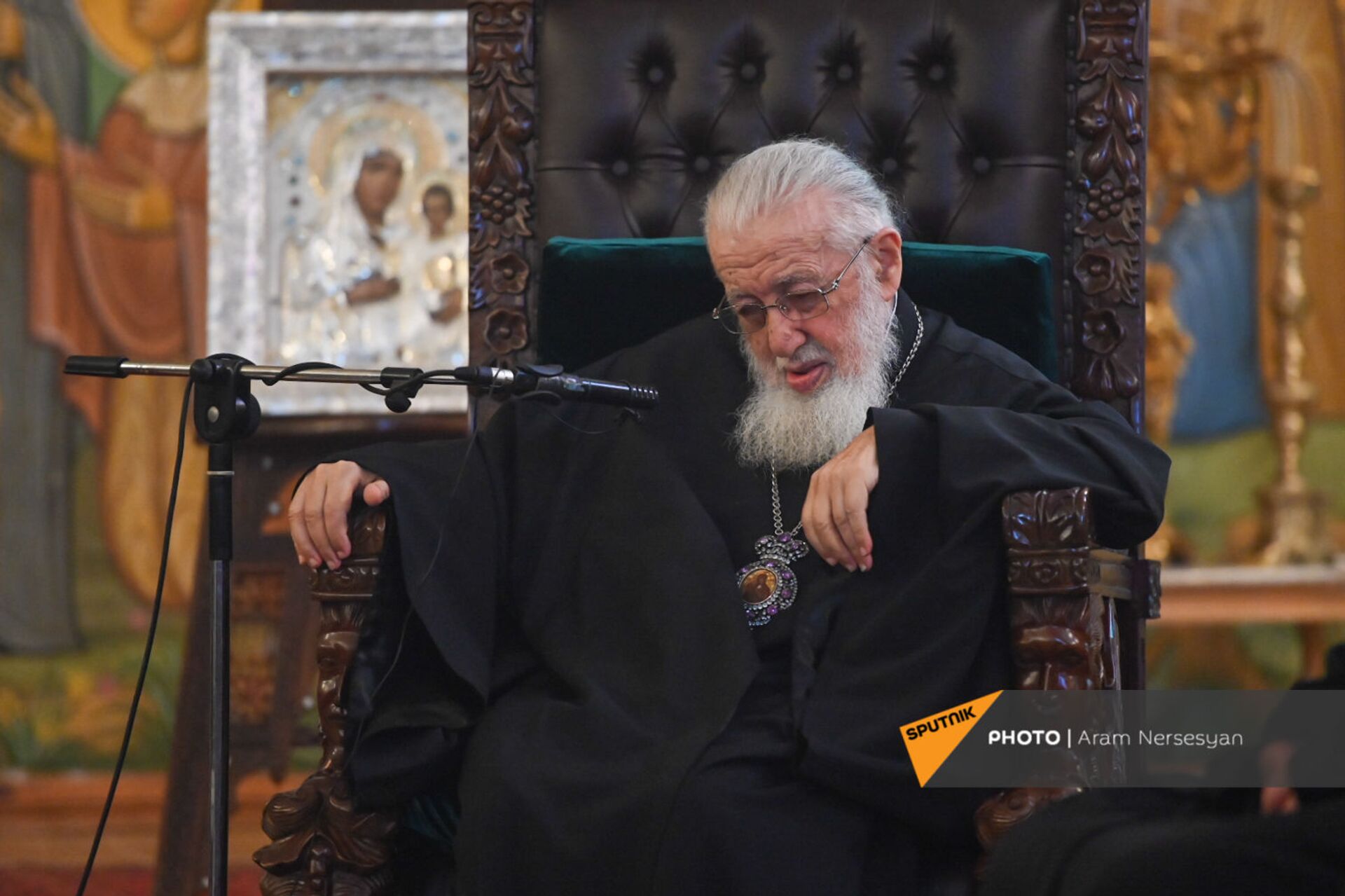 Встреча президента Армении Армена Саркисяна и Патриарха всея Грузии Илии II (16 апреля 2021 год), Тбилиси - Sputnik Армения, 1920, 22.03.2026