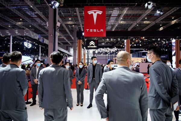 Стенд Tesla на международной автомобильной выставке в Шанхае  - Sputnik Армения