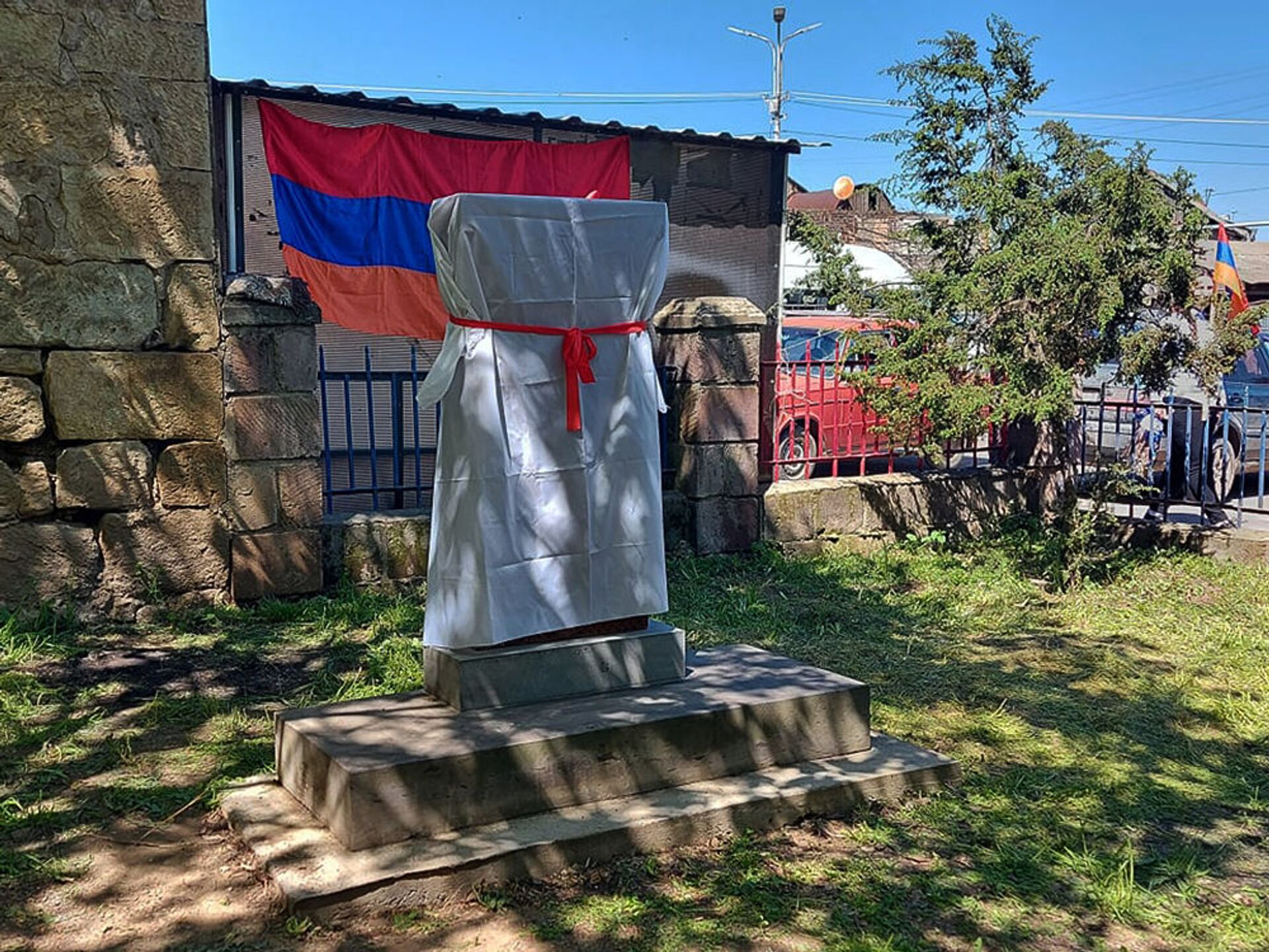 В Тавуше установили хачкар в память о бердаванских защитниках Родины - Sputnik Армения, 1920, 23.04.2021