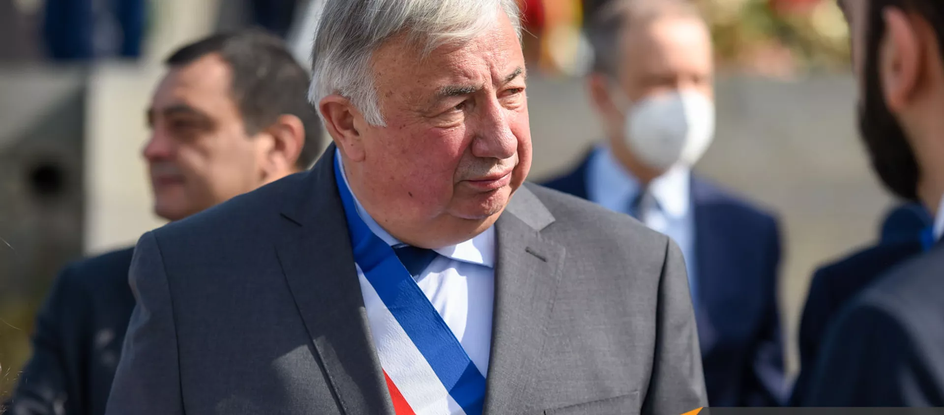 Председатель Сената Франции Жирар Ларше в Мемориальном комплексе Цицернакаберд (24 апреля 2021). Еревaн - Sputnik Армения, 1920, 19.05.2021