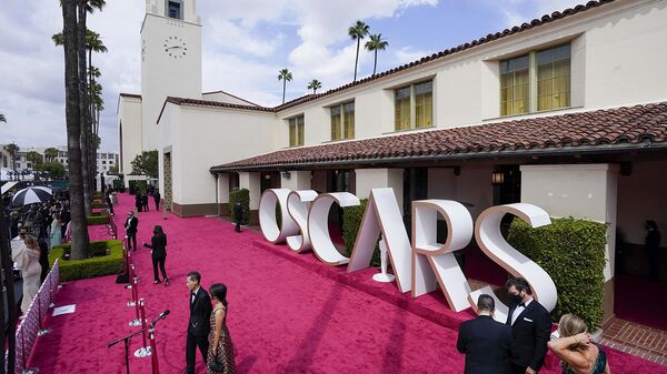 Красная дорожка до начала церемонии присуждения Оскар 2021 (25 апреля 2021). Лос-Анджелес - Sputnik Армения