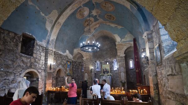 Cредневековая армянская церковь Сурб Саркис в Феодосии - Sputnik Армения