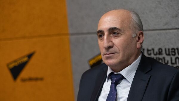 Экономист Атом Маргарян в гостях радио Sputnik Армения - Sputnik Արմենիա
