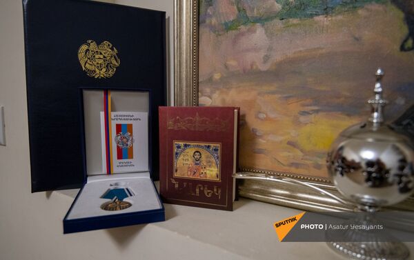 Боевая медаль погибшего в карабахской войне Грайра Еганяна - Sputnik Армения
