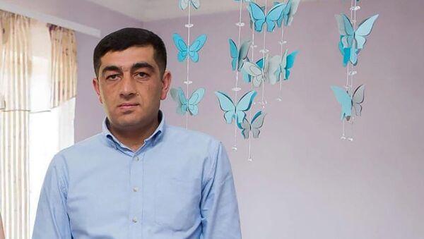 Майор Лендруш Хачатрян с сыновьями - Sputnik Армения