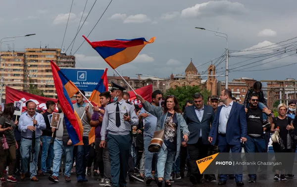 Шествие в Ераблур (9 мая 2021). Еревaн - Sputnik Армения