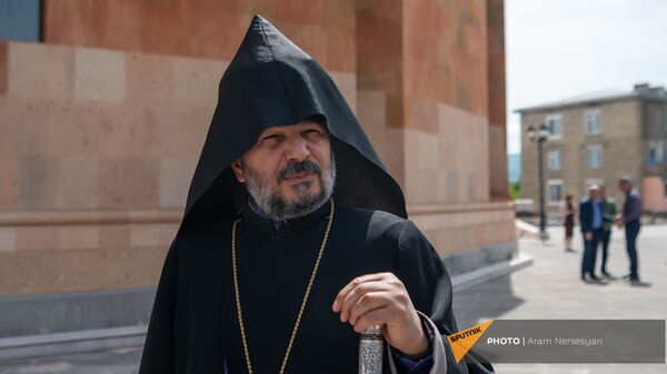 Предводитель Арцахской епархии ААЦ епископ Вртанес Абрамян - Sputnik Армения